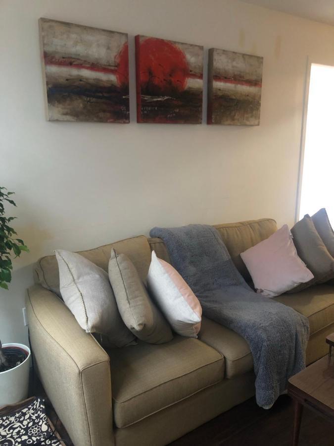Quiet-Comfy 3 Bedroom Home On A Tree Lined Street In Kits 밴쿠버 외부 사진