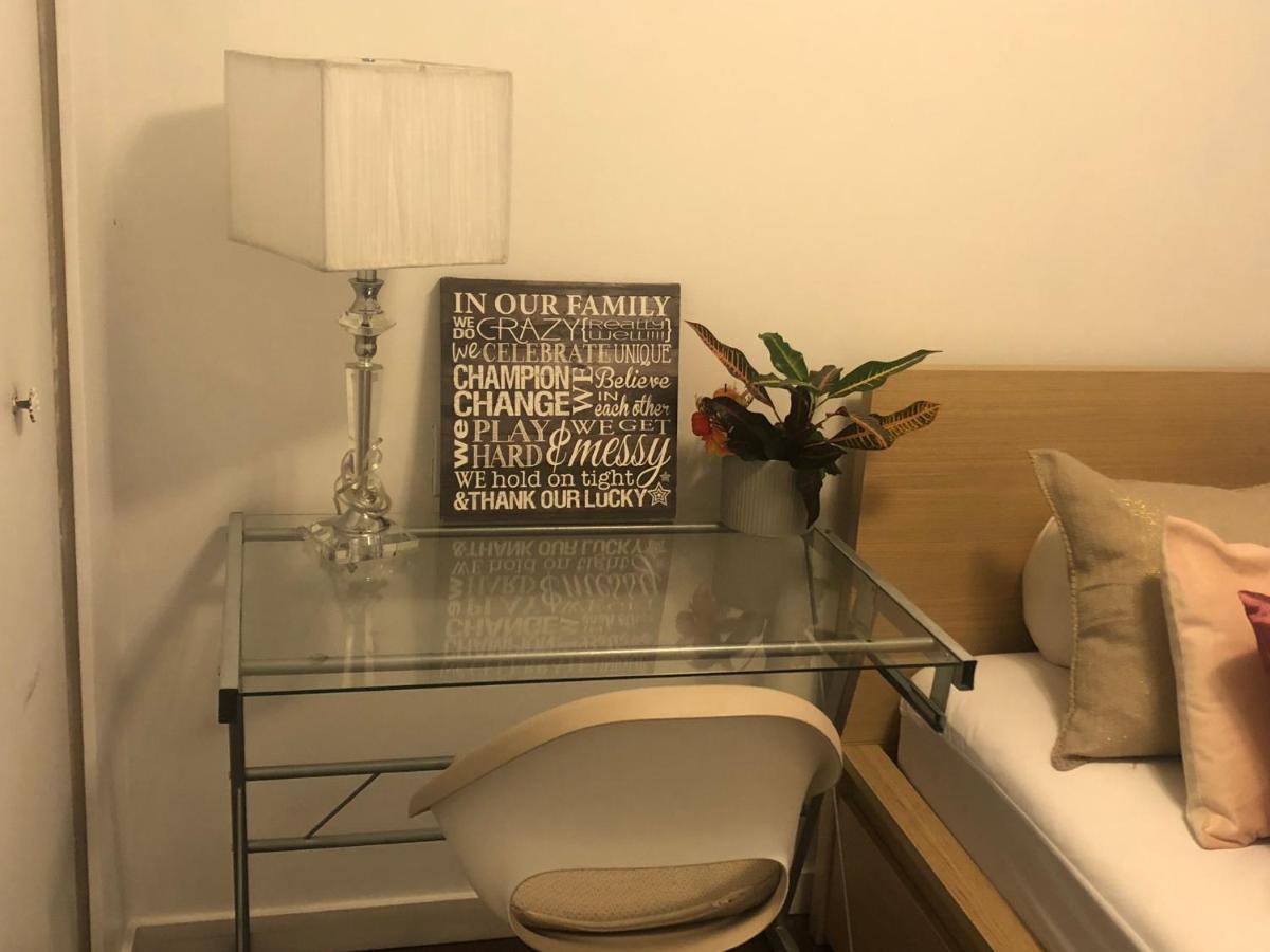 Quiet-Comfy 3 Bedroom Home On A Tree Lined Street In Kits 밴쿠버 외부 사진