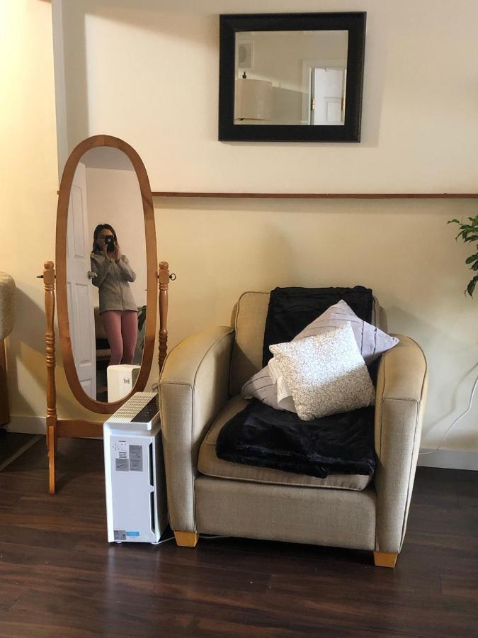 Quiet-Comfy 3 Bedroom Home On A Tree Lined Street In Kits 밴쿠버 외부 사진