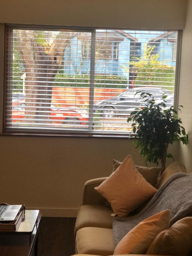 Quiet-Comfy 3 Bedroom Home On A Tree Lined Street In Kits 밴쿠버 외부 사진
